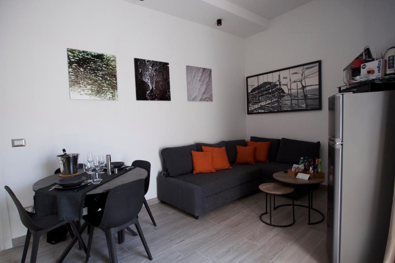 Scugnizzo Apartment Luxury Home 나폴리 외부 사진