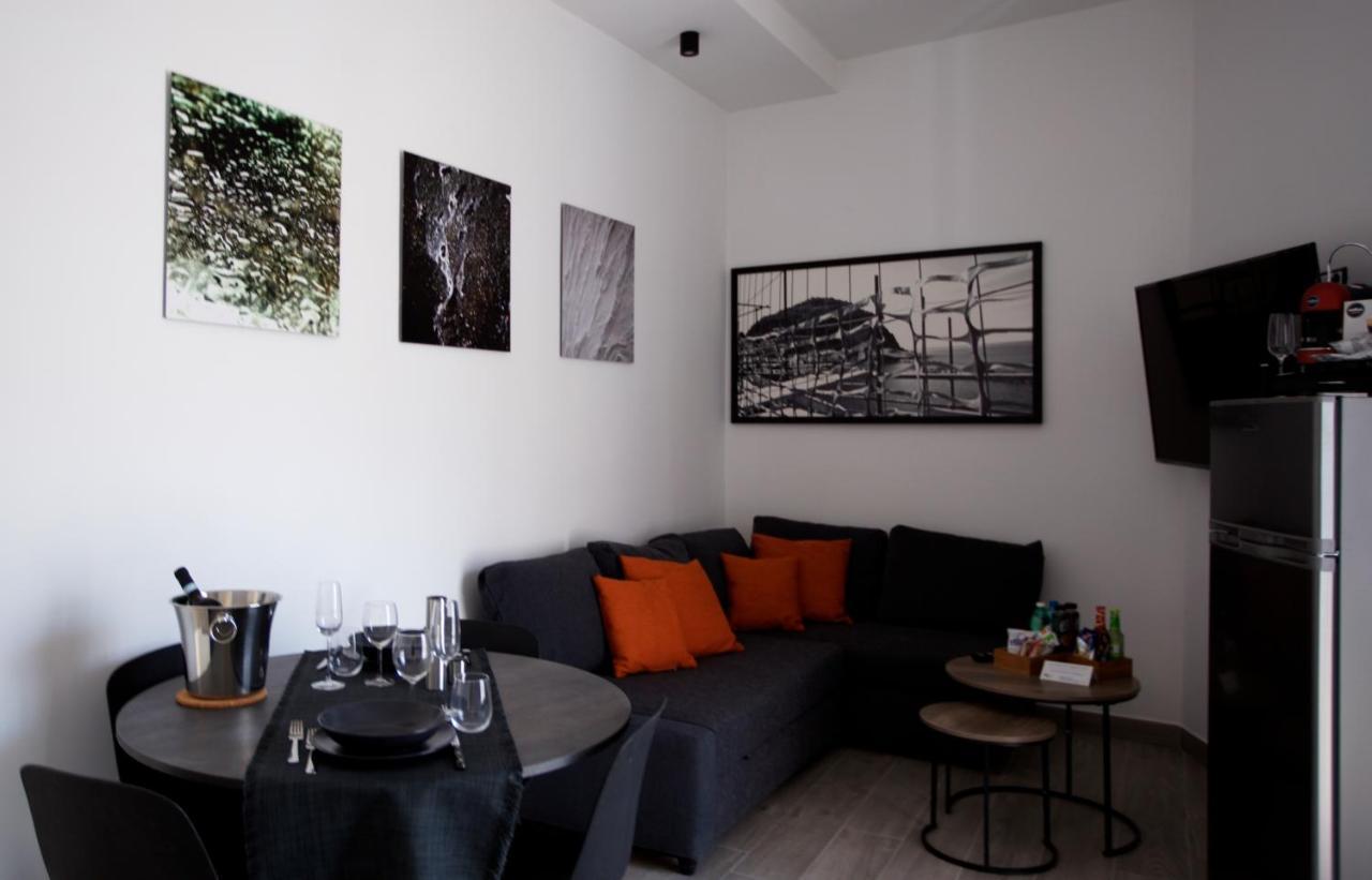 Scugnizzo Apartment Luxury Home 나폴리 외부 사진