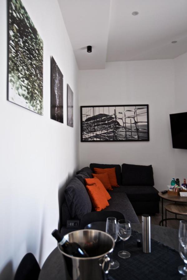Scugnizzo Apartment Luxury Home 나폴리 외부 사진
